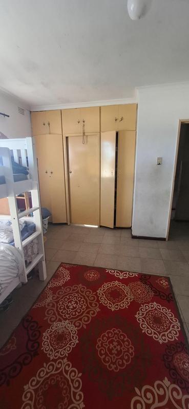 4 Bedroom Property for Sale in Cravenby Western Cape